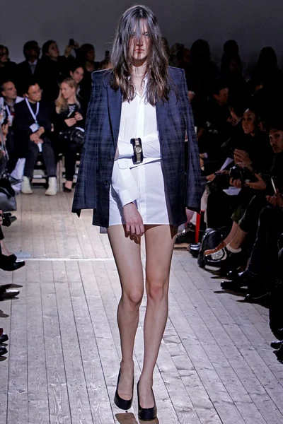 Look 7